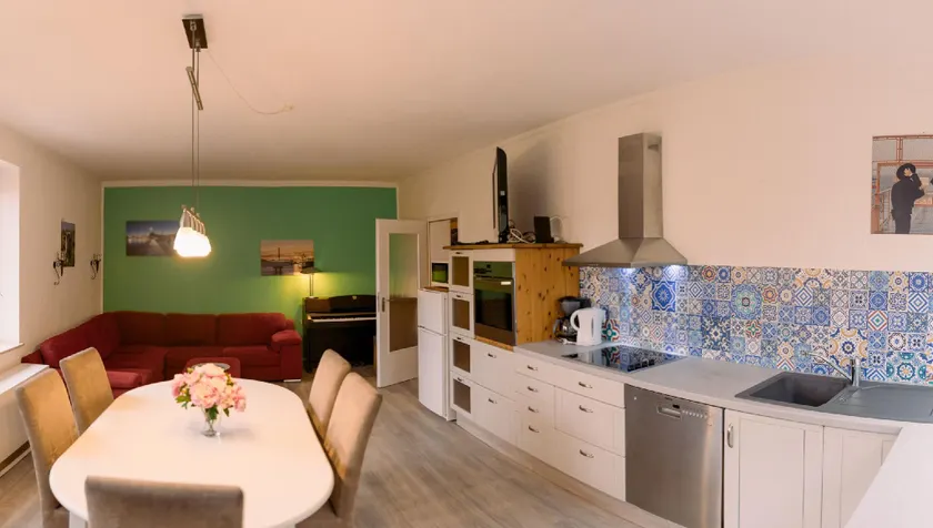 Oveney Apartments - Image 1