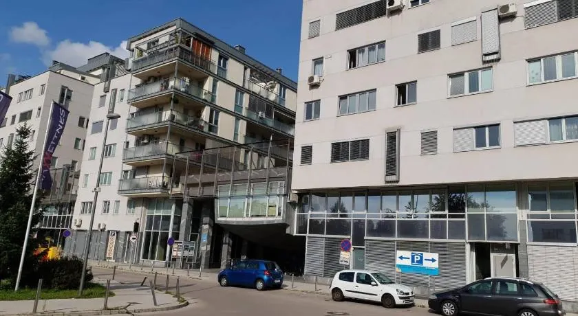 Victoria Apartment - Image 1