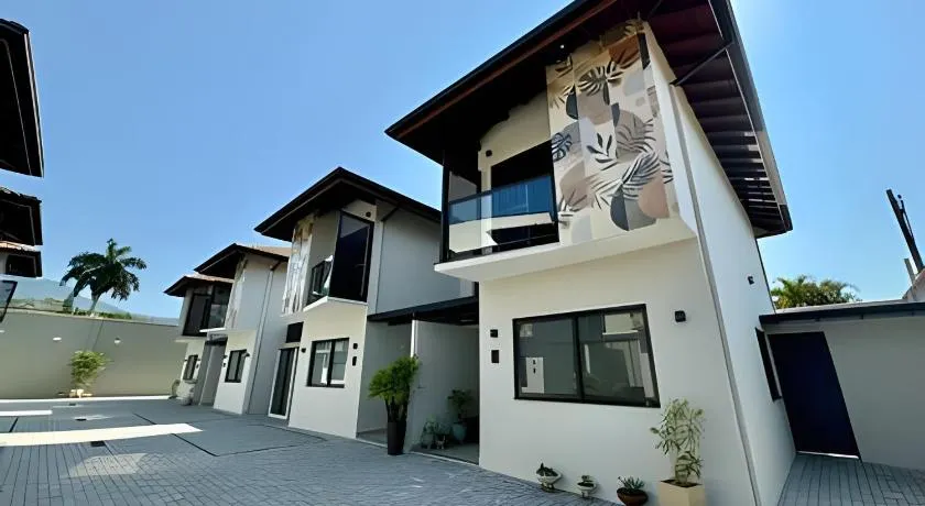Casa Tarumã 3 | Conforto e sofisticação em Paraty - Image 1