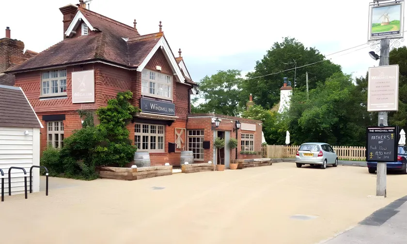 The Windmill Inn - Image 1