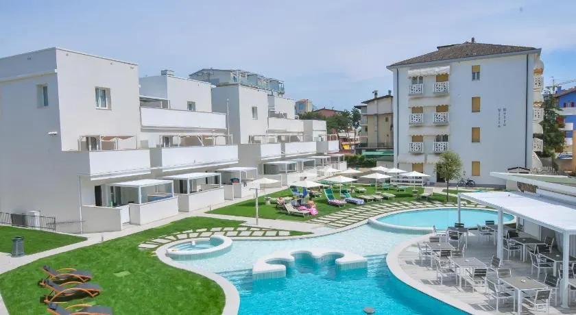 Marina Suites & Apartments 4 stelle S - Image 1