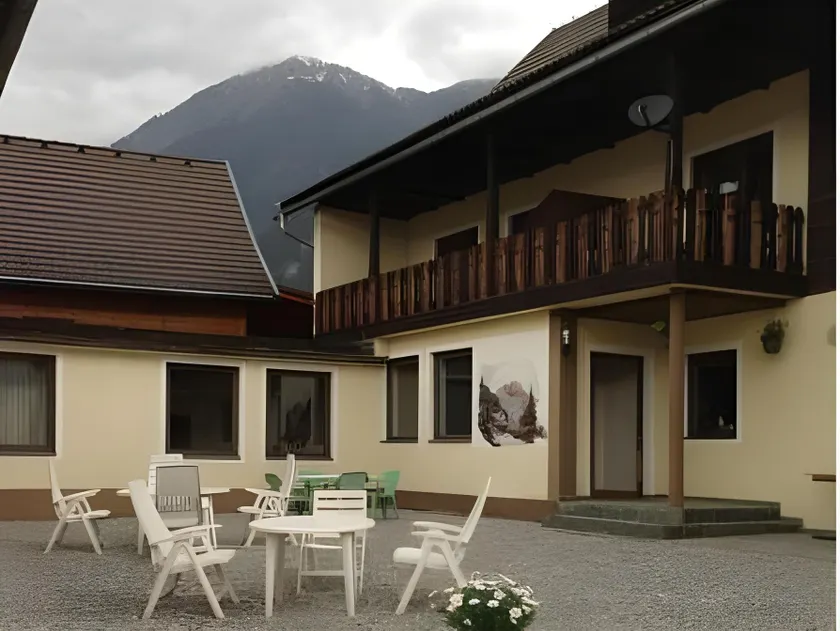 Sonntagshof Ferienwohnungen Apartments - Image 1
