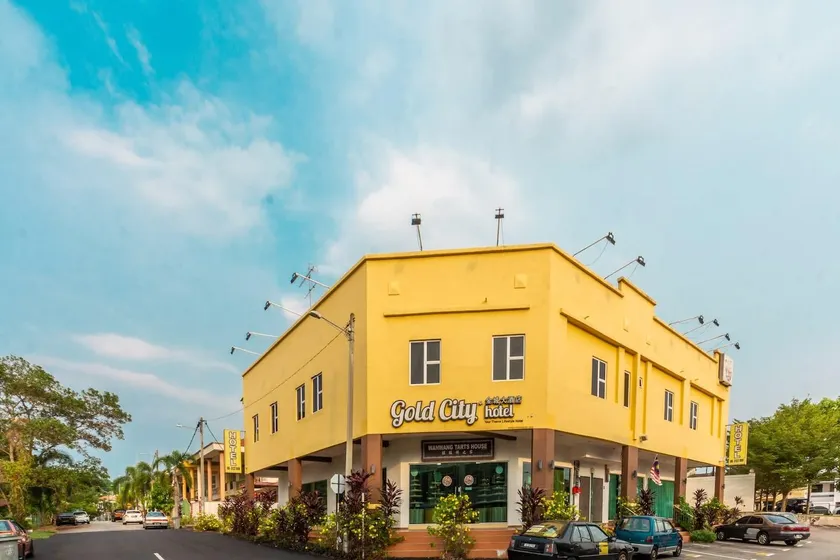 Gold City Hotel - Image 1
