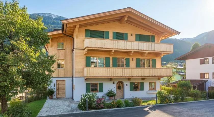 Haus Tauernblick Top 2 und 3 und 4 - Image 1
