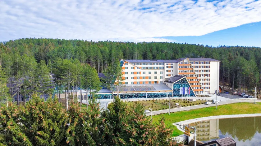 Hotel Borovi Forest Resort & Spa - Image 1