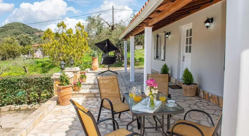 Serenity Apartment Arillas Corfu - Image 1