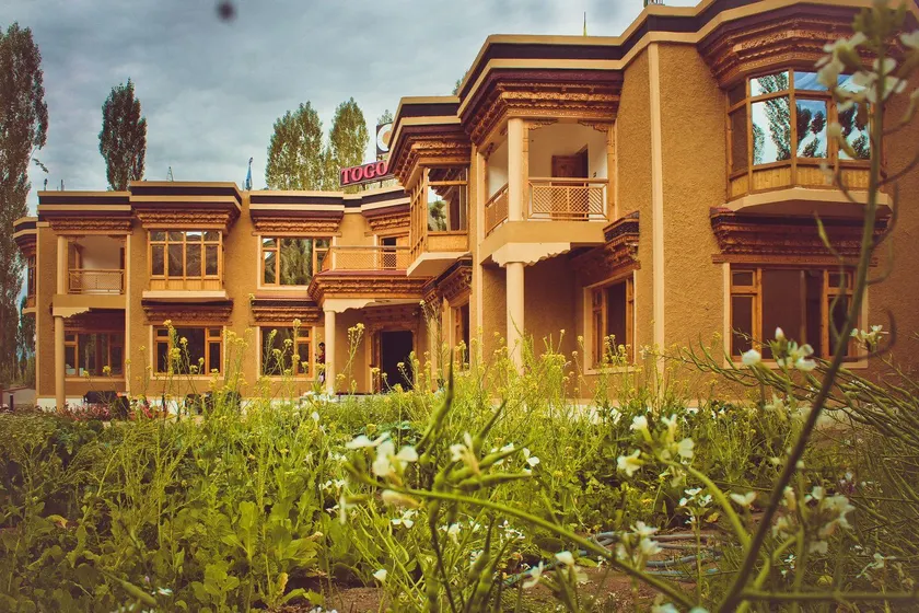 Togochey boutique - Image 1