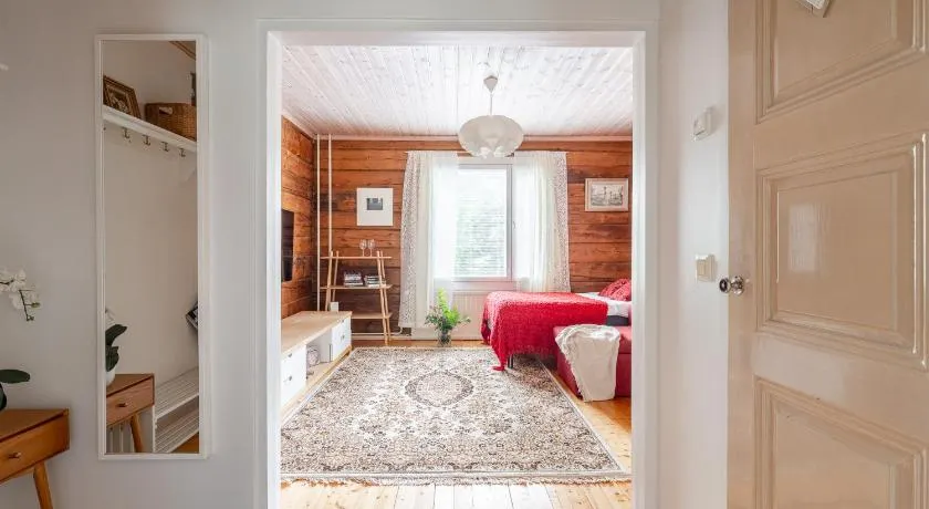 Lovely 1BR Apartment in Calm Neighborhood - Image 1