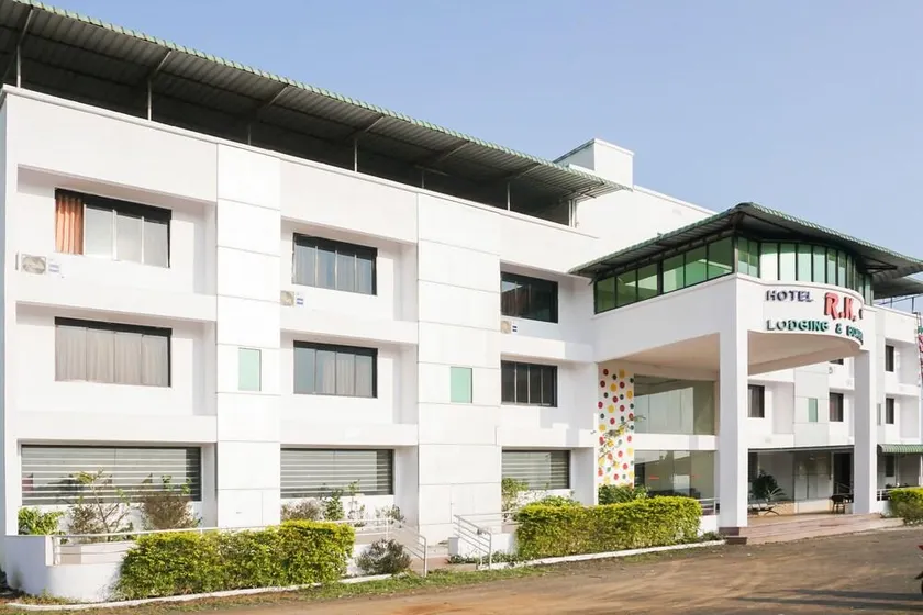 Hotel Radha Krishna Residency - Image 1