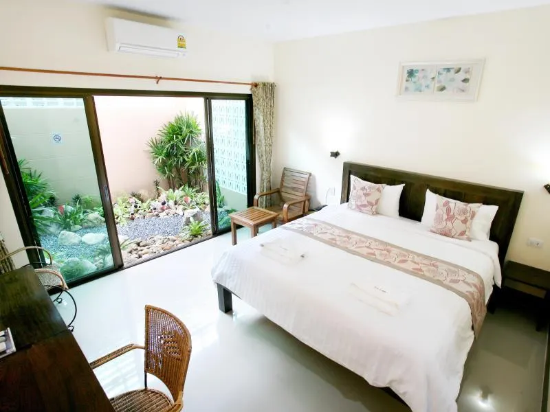 Baan Na Khon Hotel - Image 1