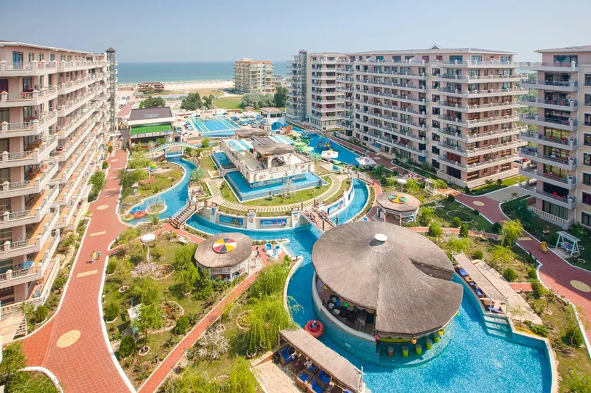 Phoenicia Holiday Resort - Image 1