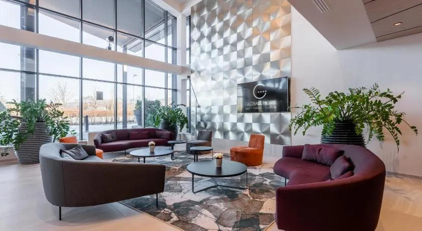 Globall Hotel - Image 1
