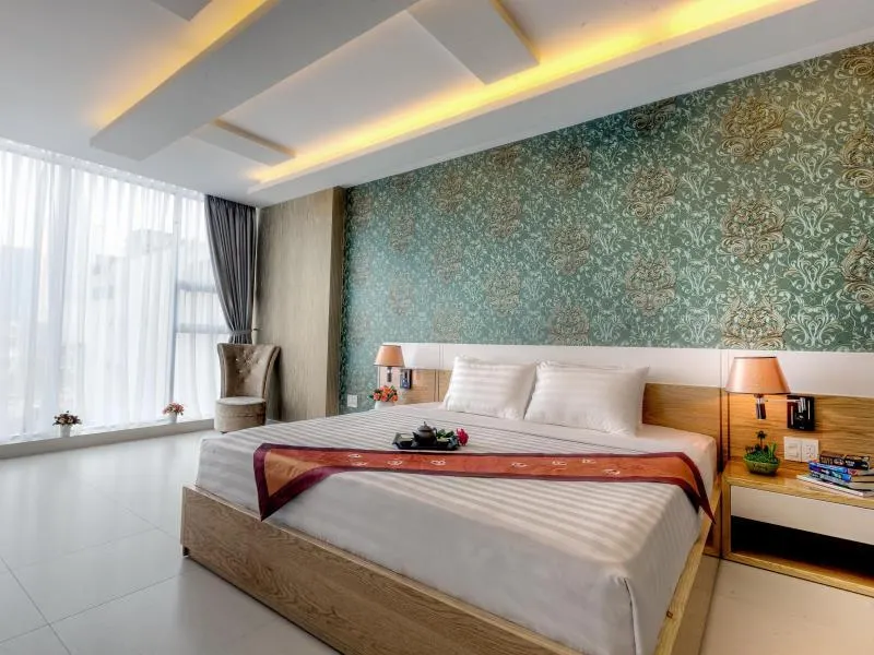 Vân Anh Luxury Hotel - Image 1