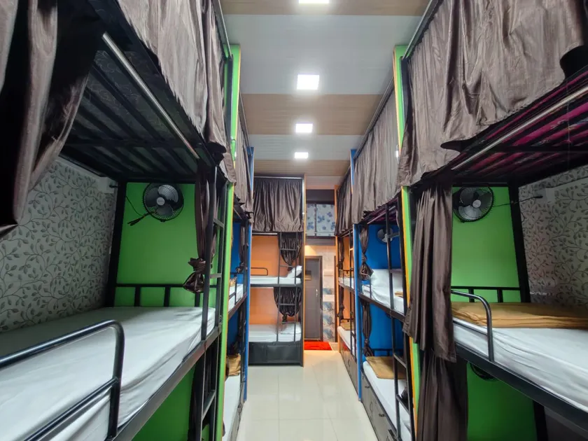 Rameshwar Dormitories - Vile Parle Highway - Image 1
