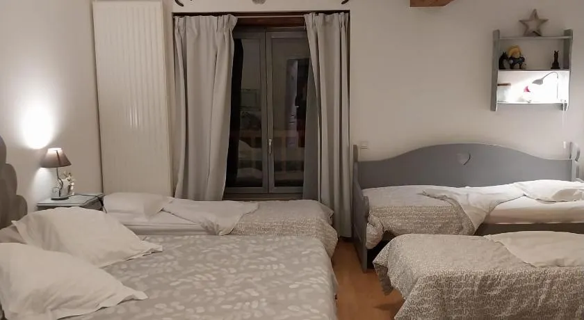 Chambre d'Hôtes Familiale la Jument Grise - Image 1