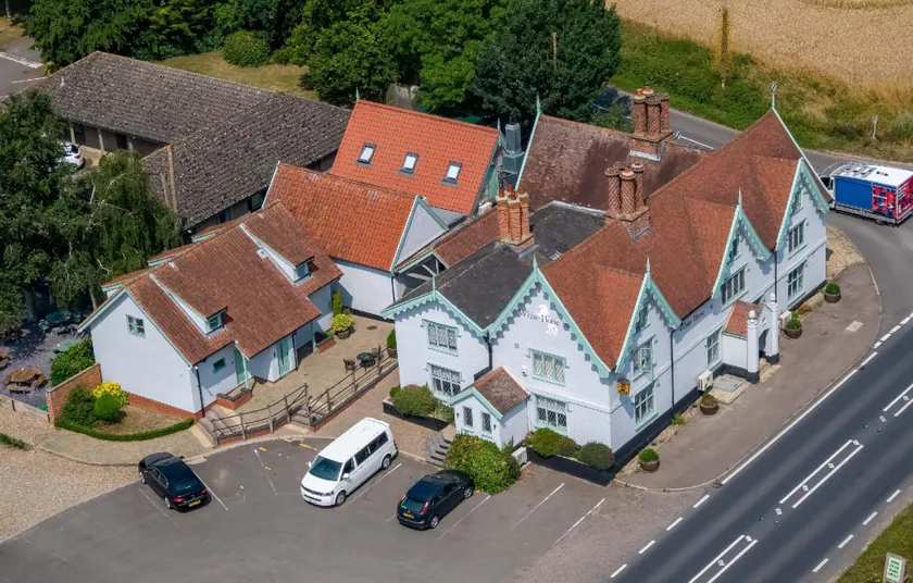 The White Horse Inn - Image 1