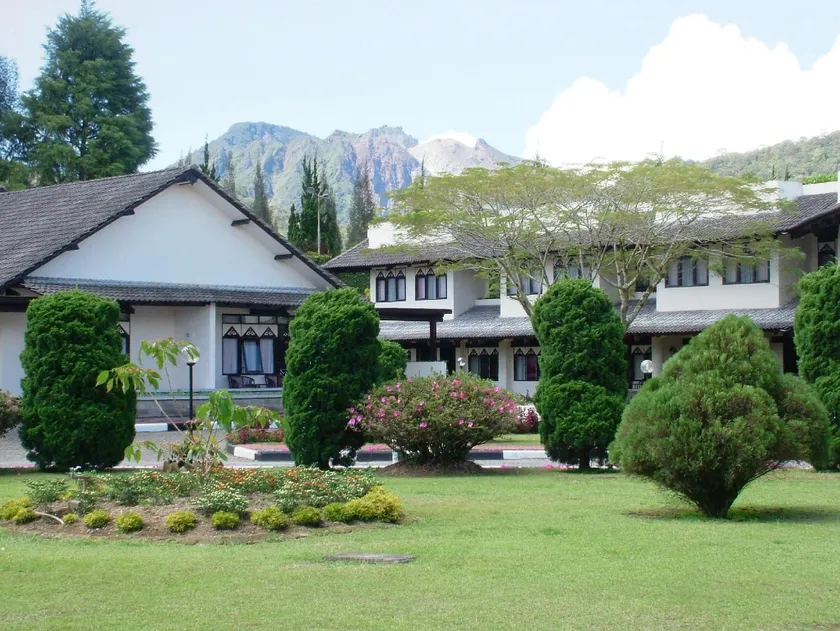 Hotel Sibayak Internasional - Image 1