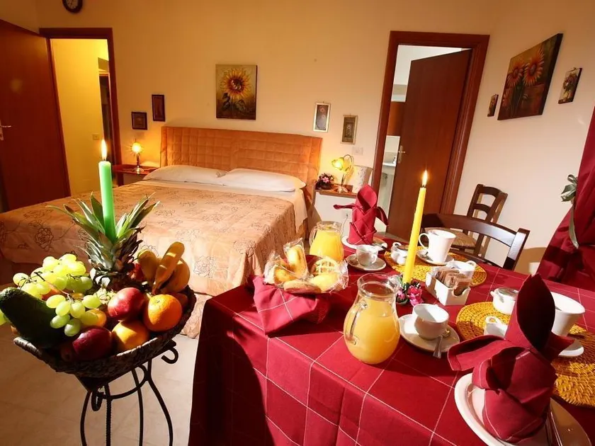 Bed Breakfast and Cappuccino - Image 1