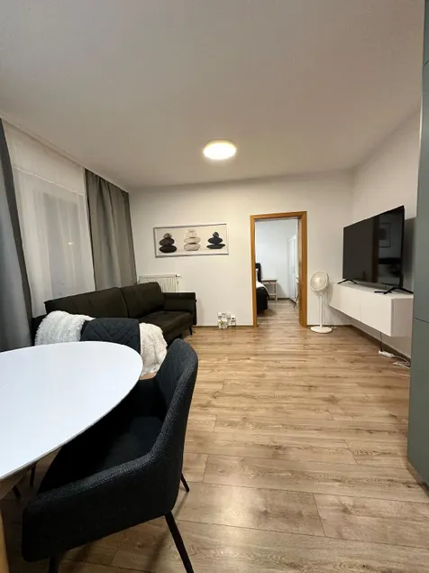 IOS Apartments - Garden with Free Parking - Image 1