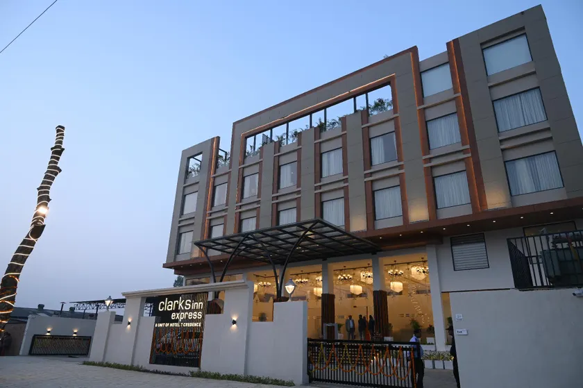 Clarks inn Express Ayodhya - Image 1