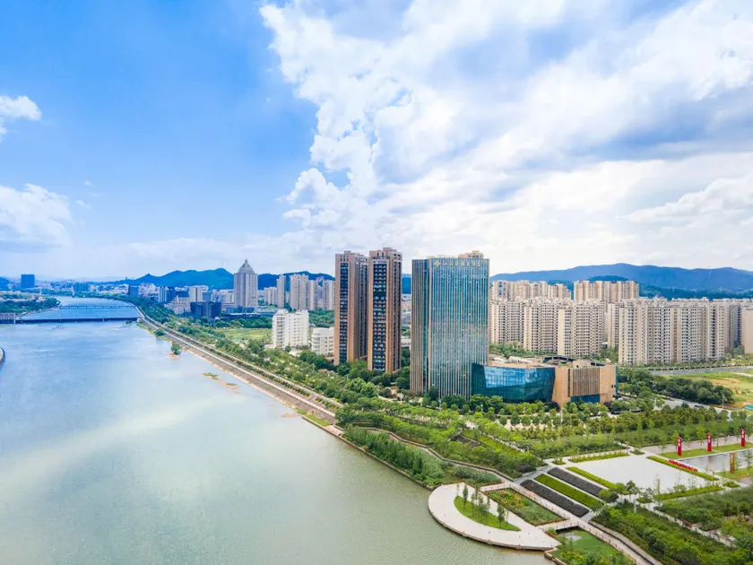 Jiangshan Jinling Hotel - Image 1