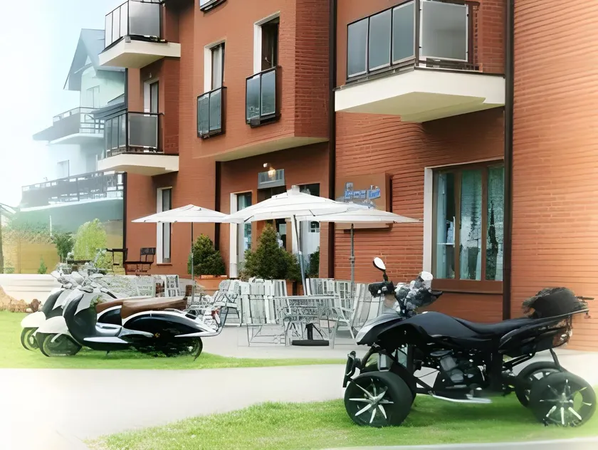 Sztutowo Lazurowy Dwór - Apartamenty oraz Pokoje z Parkingiem - Image 1