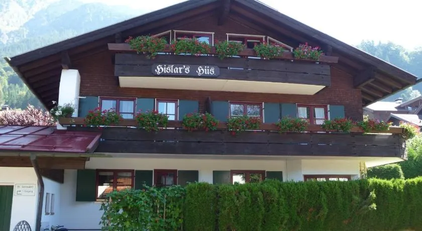 Hislar`s Hüs - Image 1