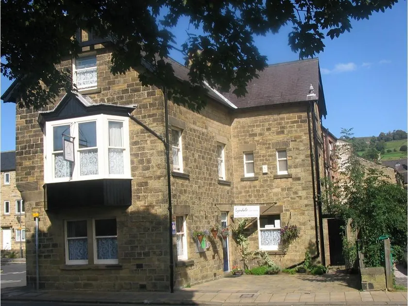 Lyndale Guesthouse - Image 1