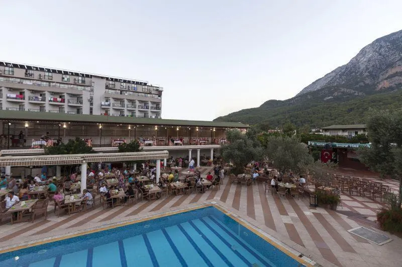 Anita Matiate Hotel - Image 1