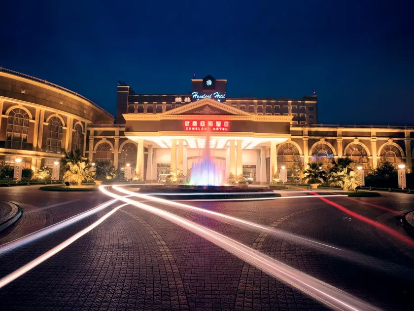 Chengdu Homeland Hotel - Image 1