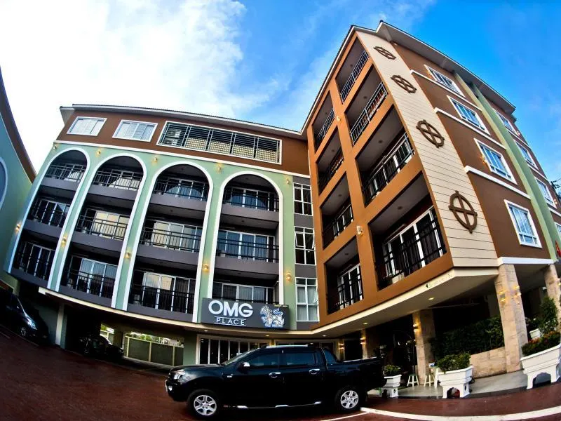 OMG Hotel - Image 1