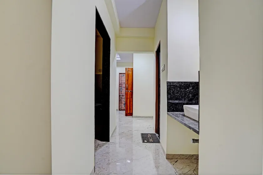 Hotel O BlueBird Service Apartment - Image 1