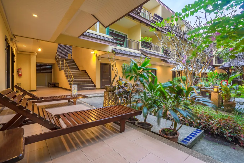 Suphan Lake Hometel - Image 1