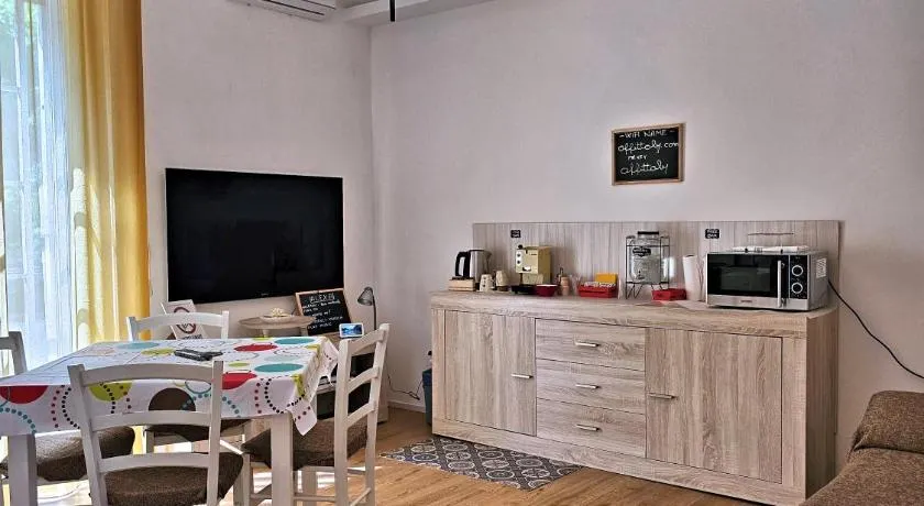 La Ca' Bianca Affittaly Rooms - Image 1