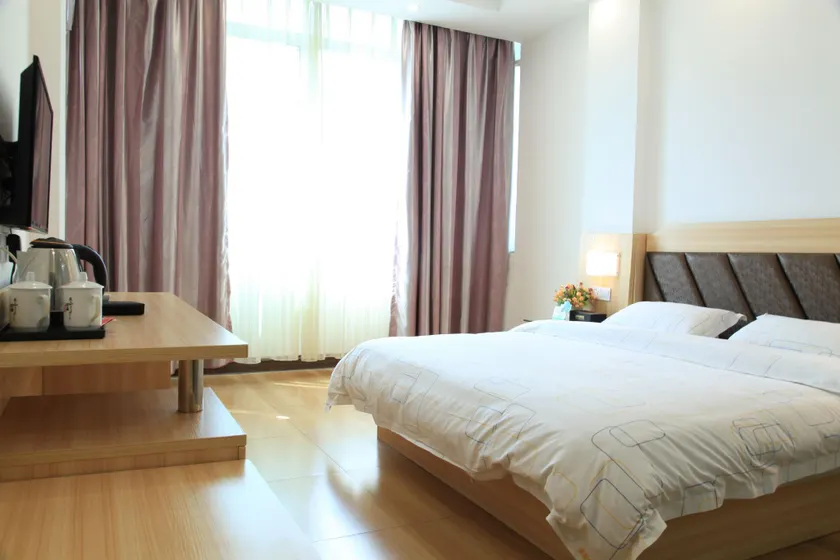 Meixin Convenience Hotel (Food Street Branch) - Image 1