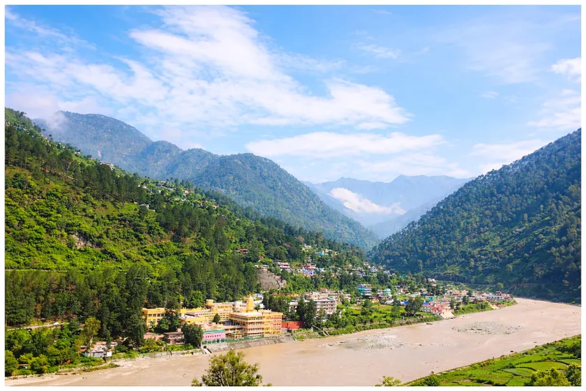 Valley View Goroomgo Hotel Amba Niwas Homestay Uttarkashi - Image 1