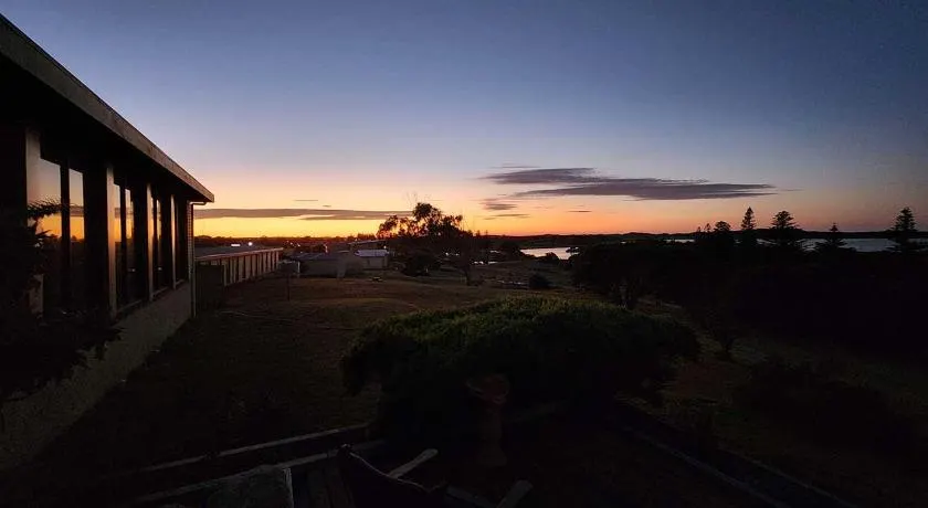 Discovery Views - Image 1