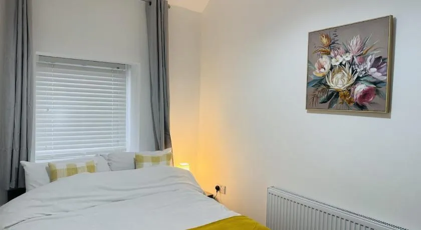 2BR Home Cozy & Comfortable Stay in Accrington - Image 1