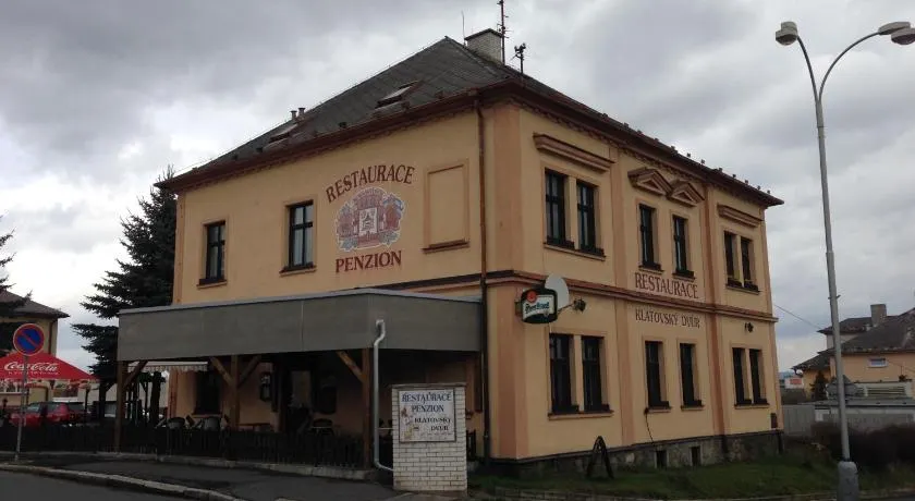 Restaurace a Penzion Klatovský Dvůr - Image 1