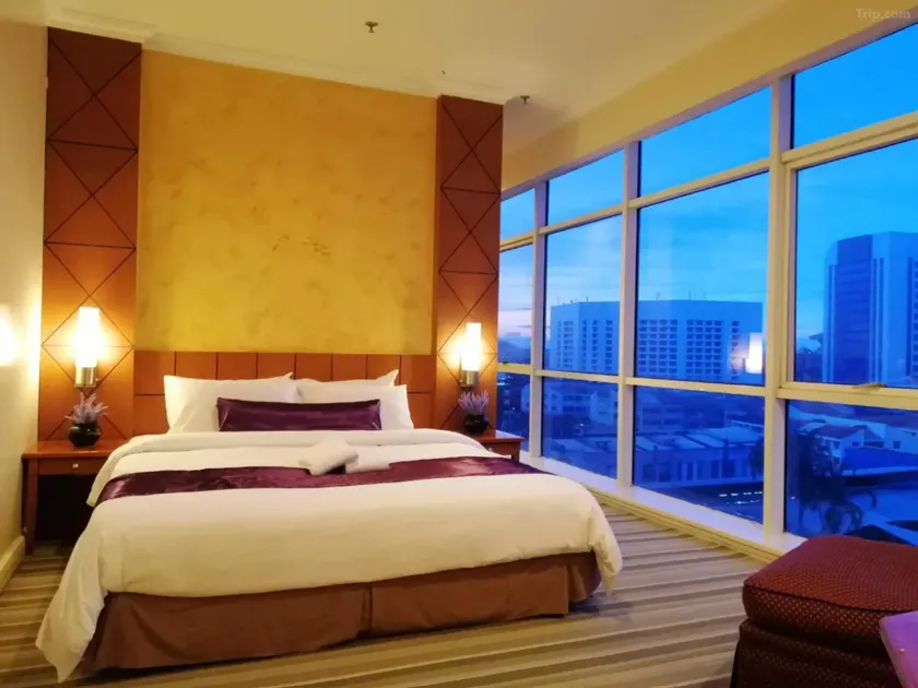 WHOLE UNIT WITH 2 BEDROOMS APARTMENT @ GATEWAY APARTMENT HOTEL - Image 1