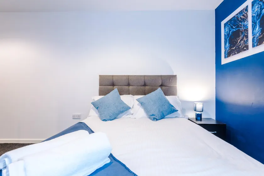 Etihad 2 Bed Apartment - Image 1