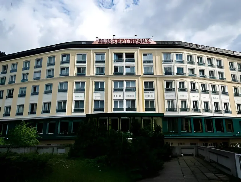 Thermal Resort Hotel Elisabethpark - Image 1