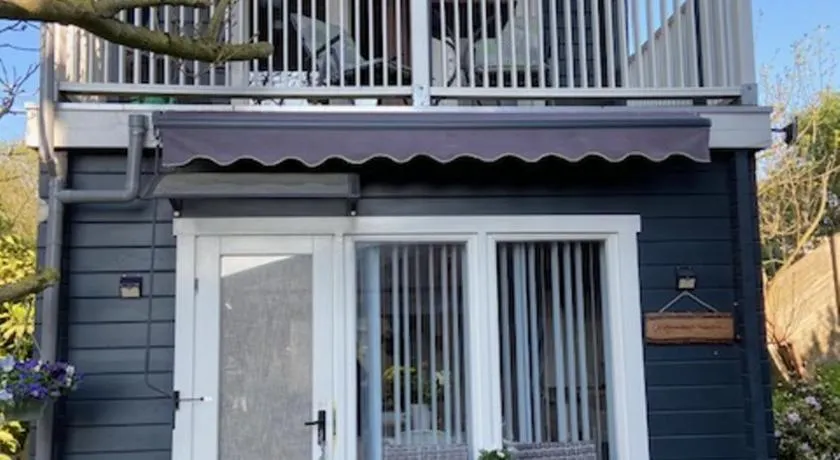 Tinyhouse Woody at the Water - Image 1