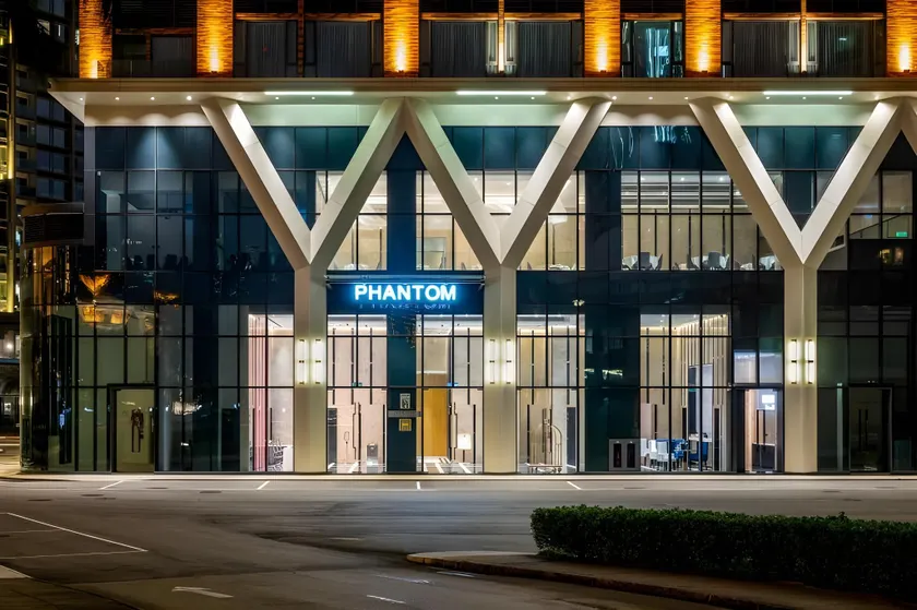 Marina Phantom Apartment Hotel - Image 1