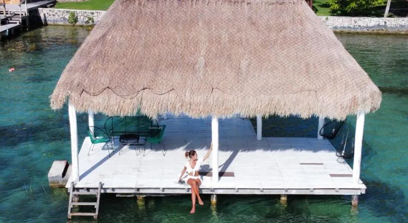 Royal Palm Bacalar Cabañas & Lagoon Club - Image 1