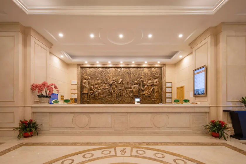 Vienna International Hotel Shanghai Pujiang - Image 1