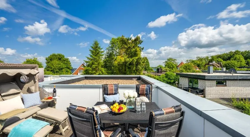 Modernes Ferienhaus Ostseesegler mit direktem Meerblick an der Ostsee - Image 1
