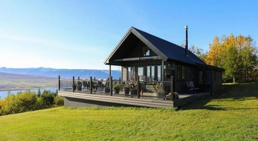 LL Properties - Charming Panorama Family Cabin - Image 1