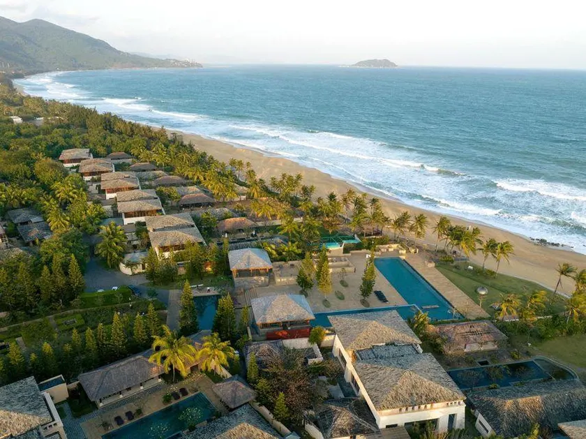 Chinese Countryard on the Sea - Image 1