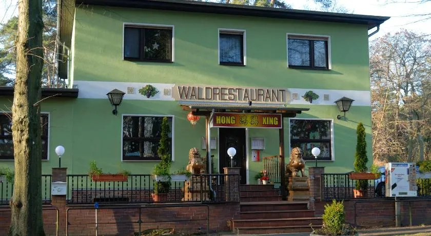 Waldrestaurant & Hotel - Image 1